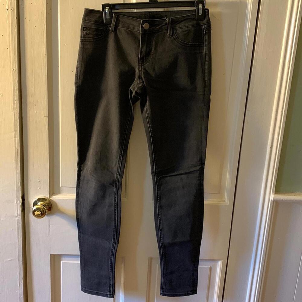 Miss Me “Ashley” low rise jegging. size 28